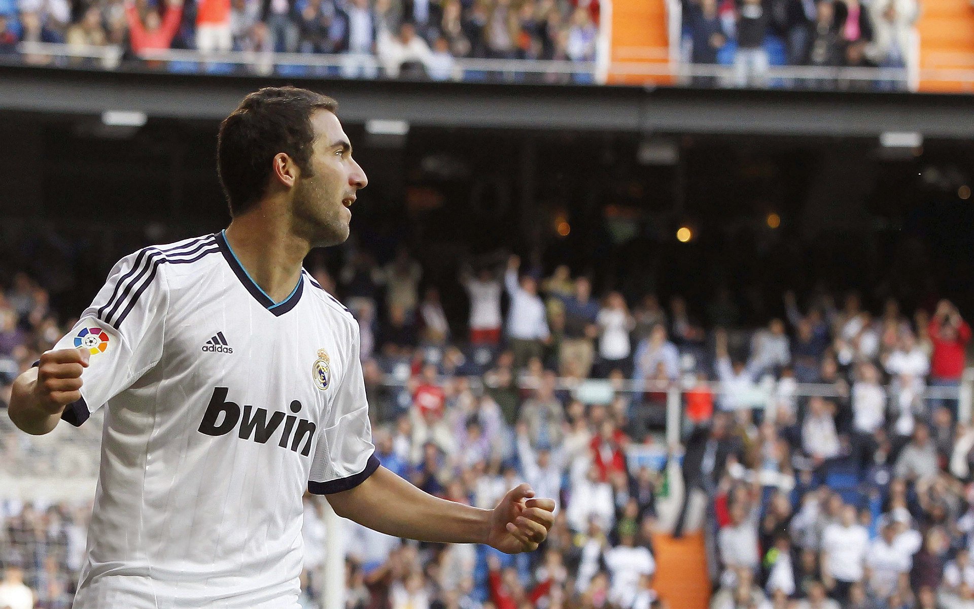 英超追分大战：阿森纳连续九场不败，追赶曼城，阿森纳英超最大比分